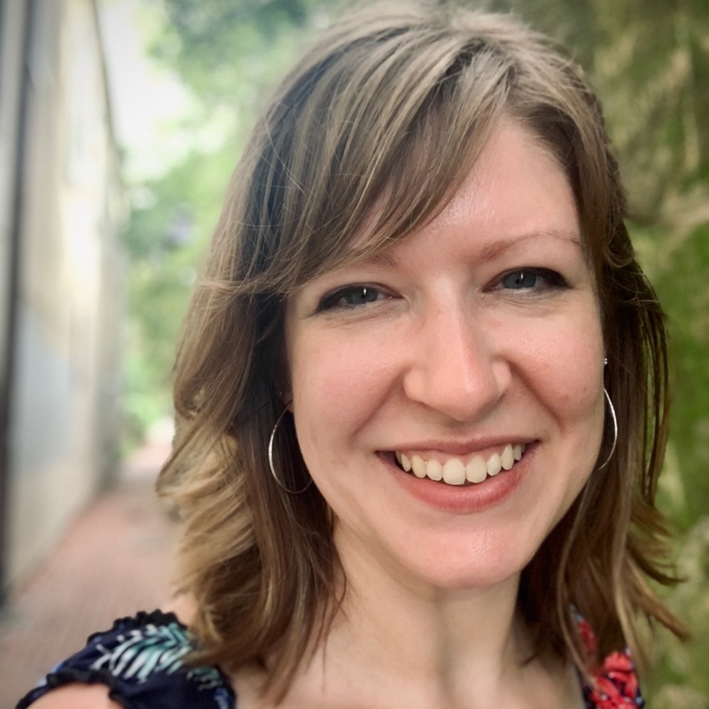 Meet your Posher, Carolyn